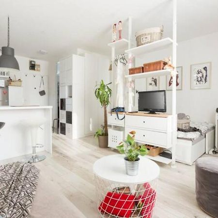 New Studio Apartment Sun With Free Parking Zagabria Esterno foto