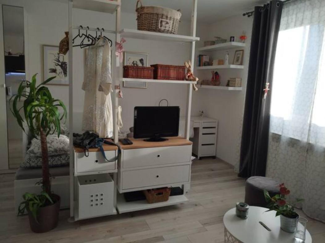 New Studio Apartment Sun With Free Parking Zagabria Esterno foto