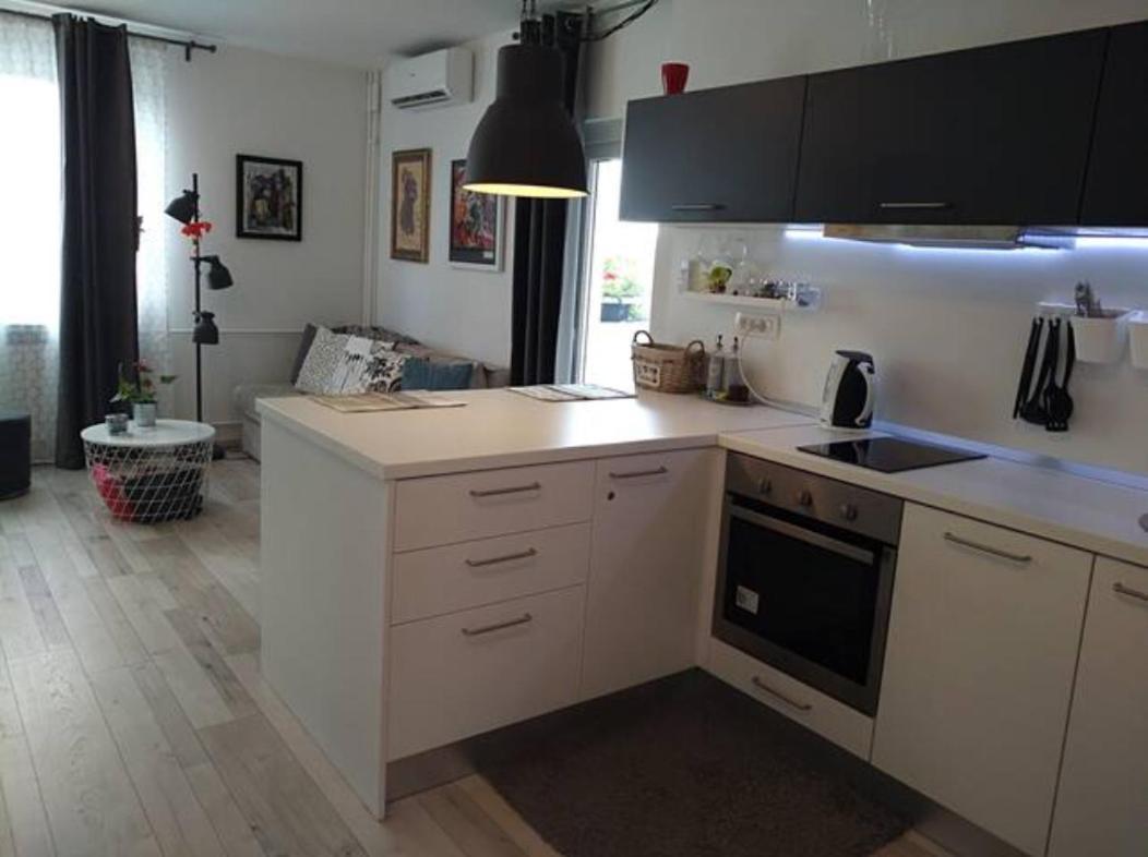 New Studio Apartment Sun With Free Parking Zagabria Esterno foto