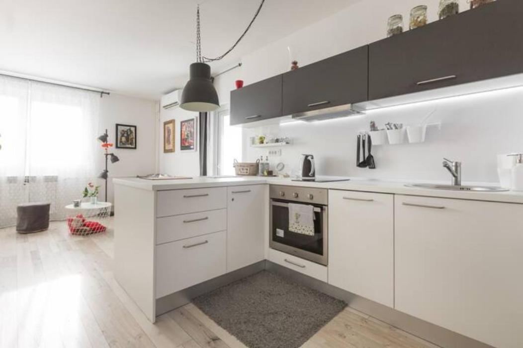 New Studio Apartment Sun With Free Parking Zagabria Esterno foto