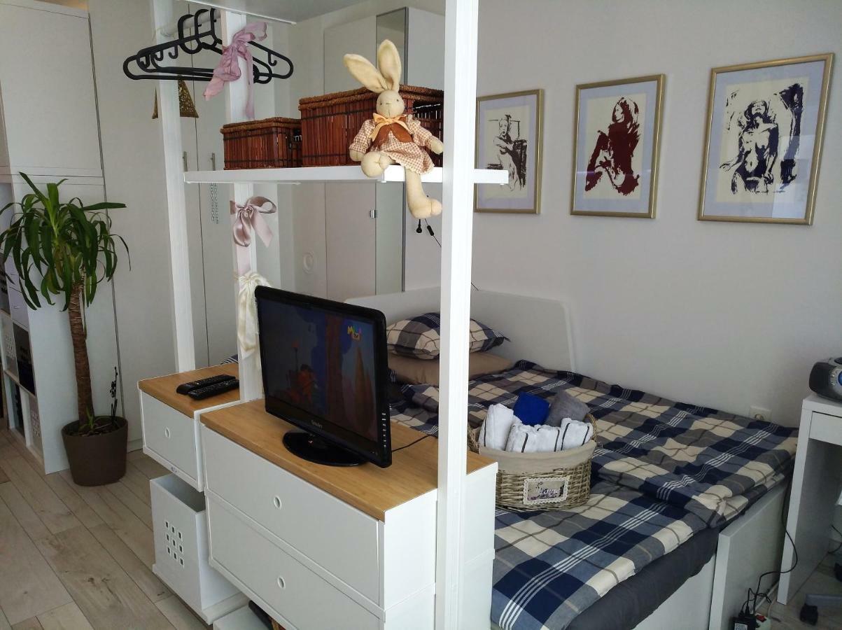 New Studio Apartment Sun With Free Parking Zagabria Esterno foto
